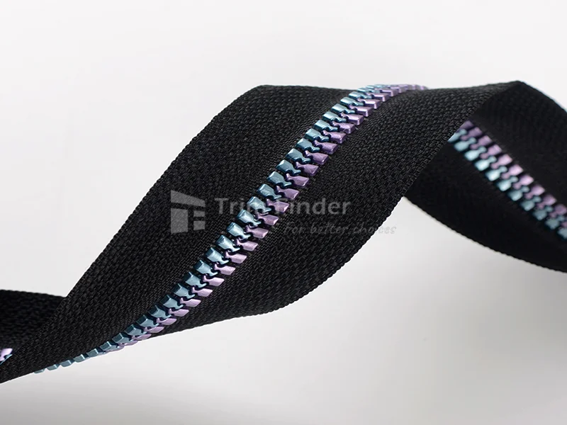 Molded Plastic Zippers for jackets, outdoor wear, and children’s clothing – lightweight and colorful